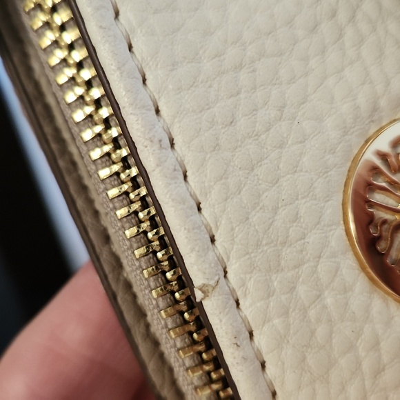 Anne Klein bucket pink and cream bag - Picture 15 of 15